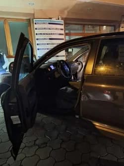 Tehnician deschidere uși auto fără daune